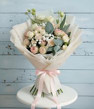 Букет цветов из:  Розы и Лизиантусы #REPLACE_PRED# Курагино