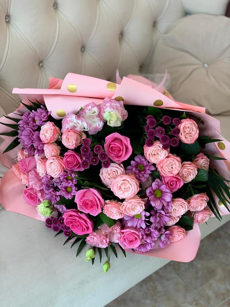 Букет цветов из: Хризантемы, Розы и Лизиантусы в Курагино