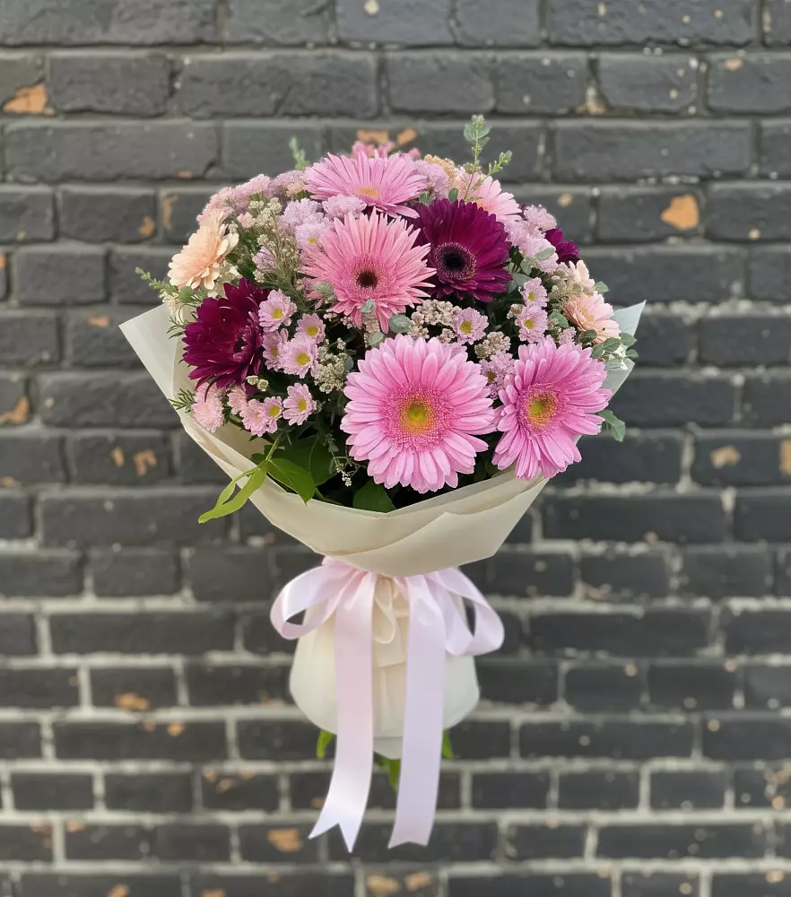 Букет цветов из: Герберы и Хризантемы в Курагино