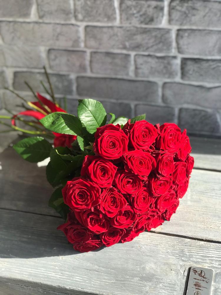 Букет Красные розы Фридом в Курагино