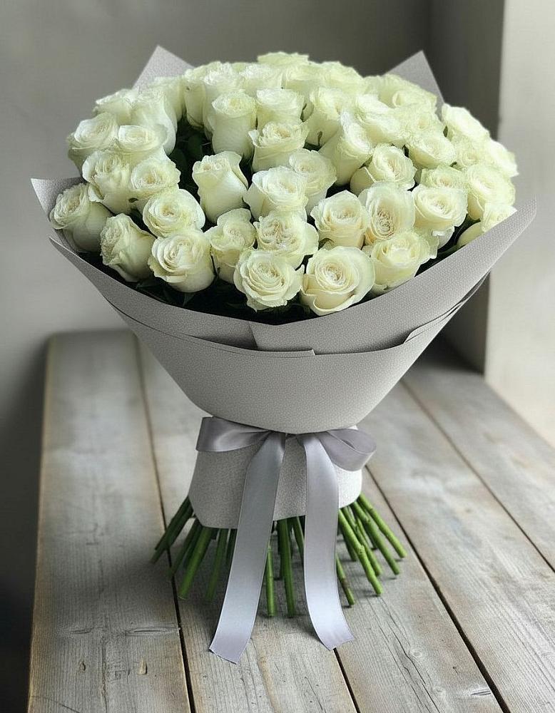 Букет 35 Белых роз в Курагино