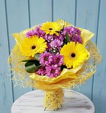 Букет цветов из:  Хризантемы и Герберы в Курагино