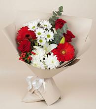 Букет цветов из:  Розы, Хризантемы, Герберы и Лилии в Курагино