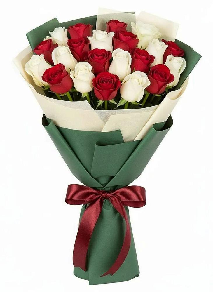 Букет Микс из красных и белых роз в Курагино
