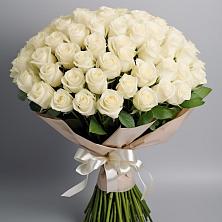 Букет 101 беля роза Белоснежка в Курагино