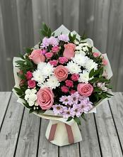 Букет цветов из:  Альстромерии, Гвоздики, Розы и Хризантемы в Курагино