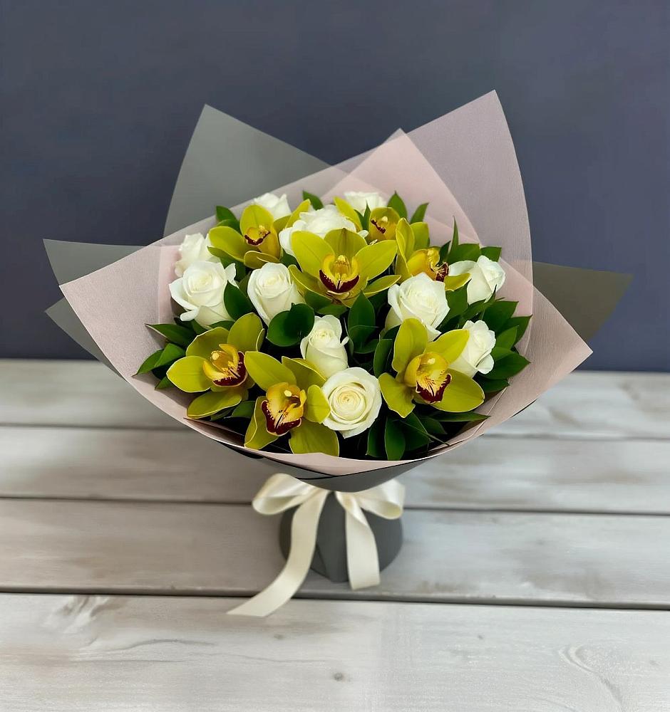 Букет цветов из: Орхидеи и Розы в Курагино