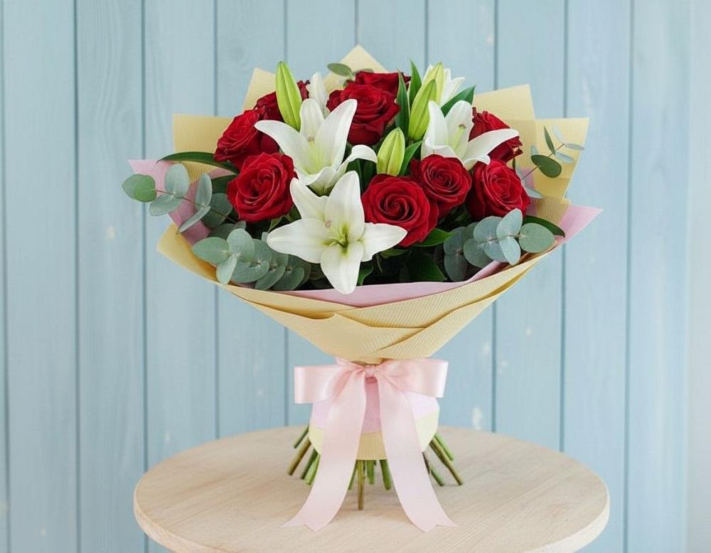 Букет цветов из: Лилии и Розы в Курагино